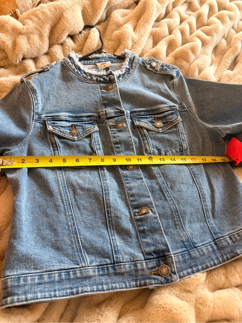 CAbi Jeanie Denim Jacket Spring 2026 - Picture 9 of 9